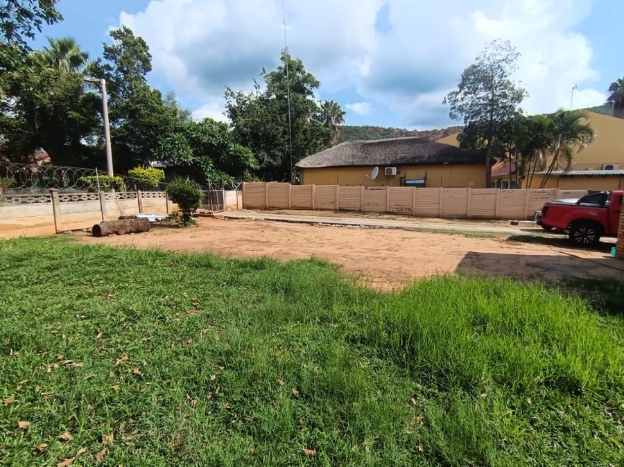 3 Bedroom Property for Sale in Safari Gardens North West